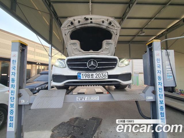 Mercedes-Benz E-Class из Кореи Encar