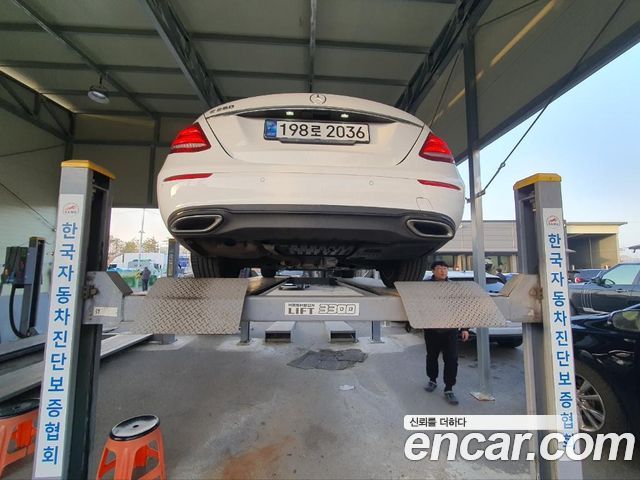 Mercedes-Benz E-Class из Кореи Encar