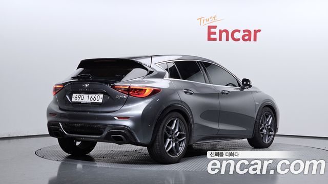Infiniti Q30 из Кореи Encar