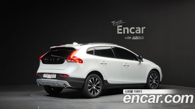 Volvo V40 из Кореи Encar