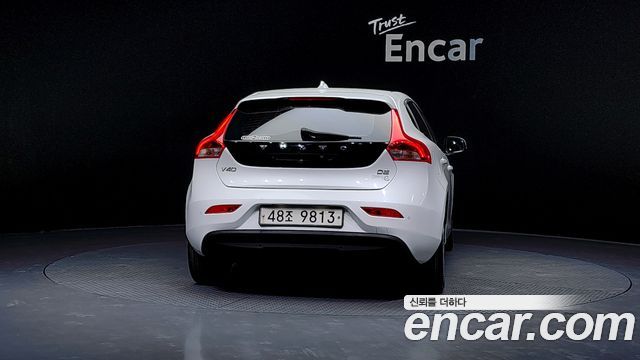 Volvo V40 из Кореи Encar