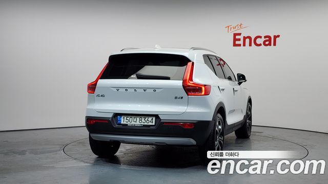 Volvo XC40 B4 Inscription — пробег 33 513 км — фото 4 из 5