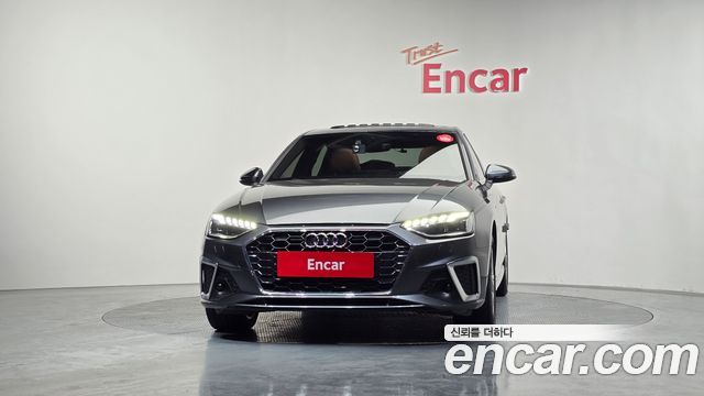 Audi A4 40 TFSI Premium — пробег 15 097 км
