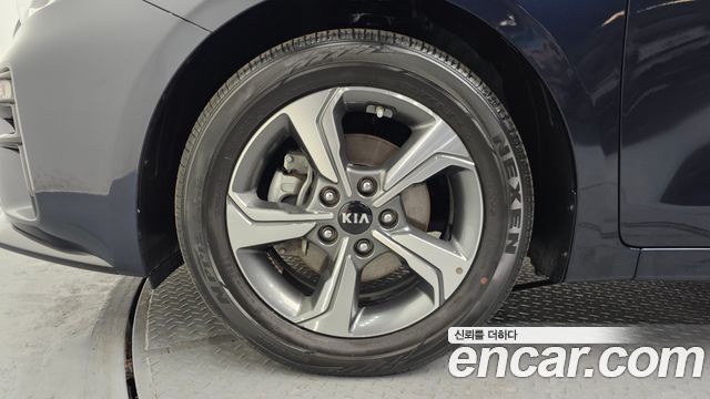 Kia K3 из Кореи Encar