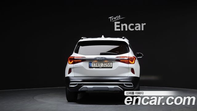 Kia Seltos из Кореи Encar