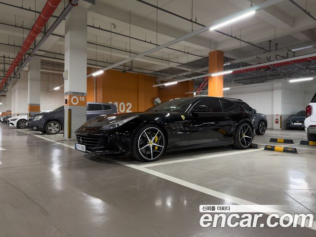 Ferrari GTC4 Lusso из Кореи Encar