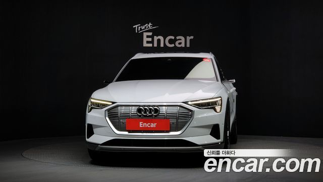 Audi e-tron из Кореи Encar