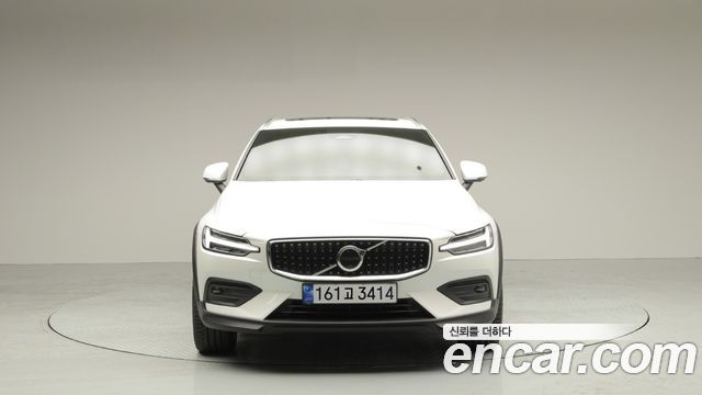 Volvo V60 из Кореи Encar