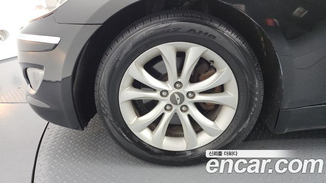 Hyundai Genesis из Кореи Encar