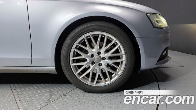 Audi A4 30 TDI Dynamic B8 — пробег 208 343 км