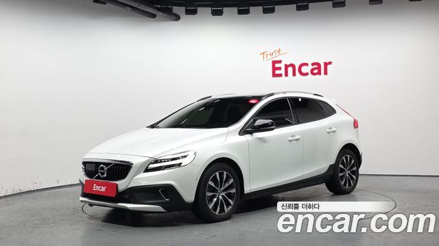 Volvo V40 из Кореи Encar