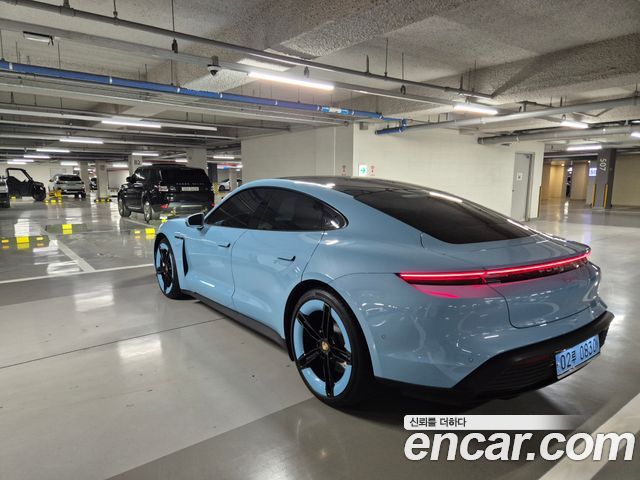 Porsche Taycan Base — пробег 7 500 км — фото 5 из 5