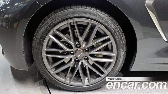 Genesis G70 из Кореи Encar