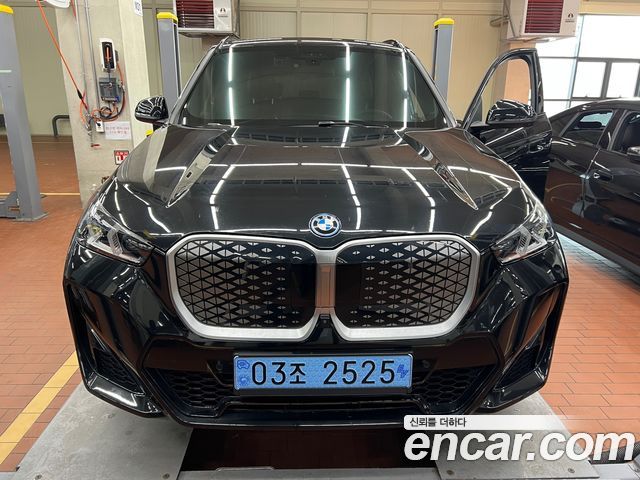 BMW iX1 из Кореи Encar