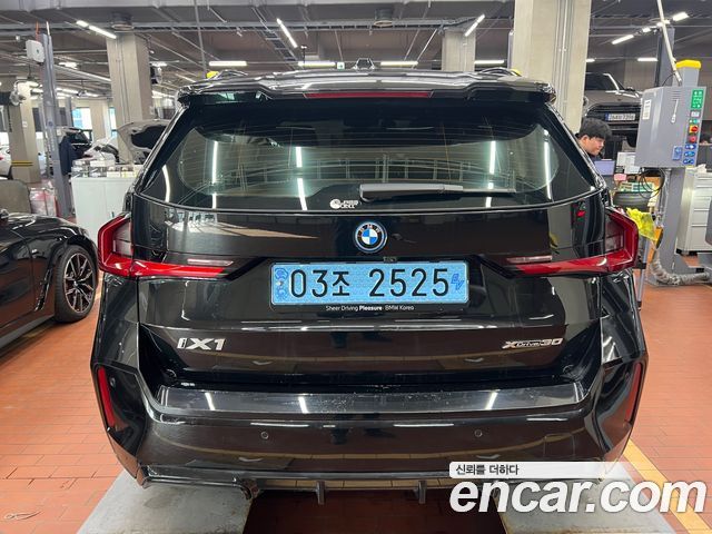 BMW iX1 из Кореи Encar