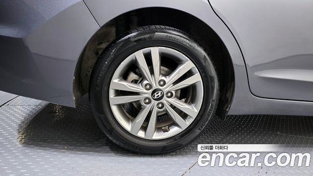 Hyundai AVANTE из Кореи Encar