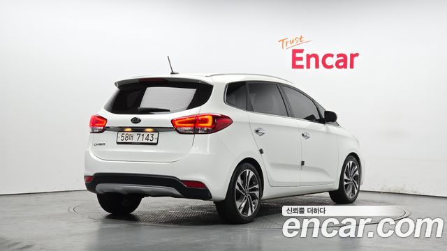 Kia Carens из Кореи Encar