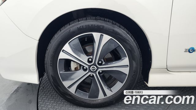 Nissan Leaf EV SL — пробег 94 275 км — фото 5 из 5