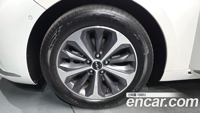 Kia K8 из Кореи Encar