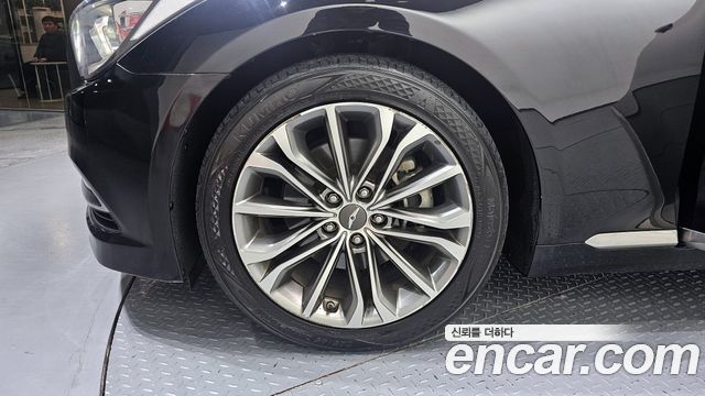 Hyundai Genesis из Кореи Encar