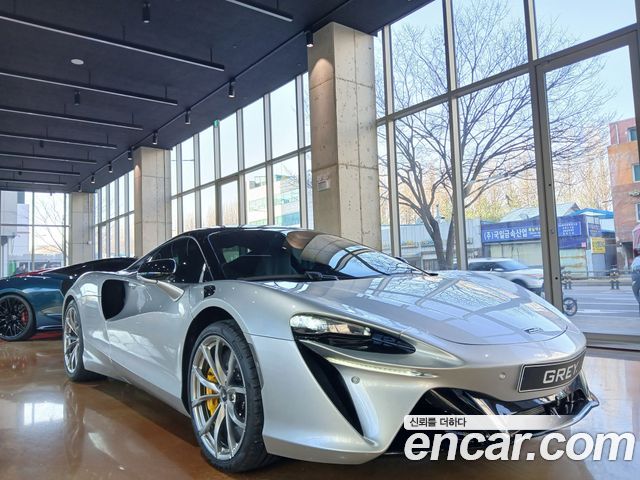 Mclaren Artura из Кореи Encar