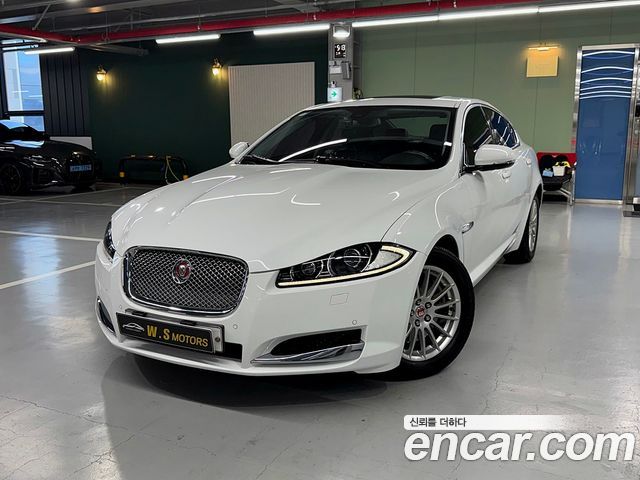 Jaguar XF 2.2D Luxury X250 — пробег 66 032 км — фото 1 из 5