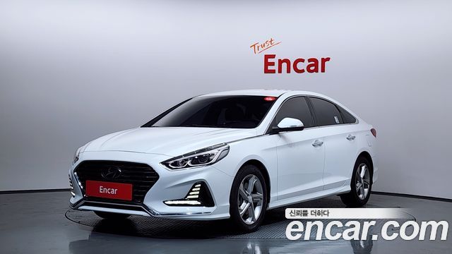 Hyundai Sonata 2.0 Smart Choice — пробег 122 749 км — фото 1 из 5