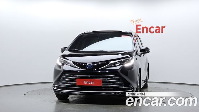 Toyota Sienna 2.5 Hybrid AWD — пробег 115 079 км — фото 3 из 5