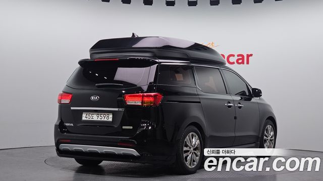 Kia Carnival из Кореи Encar