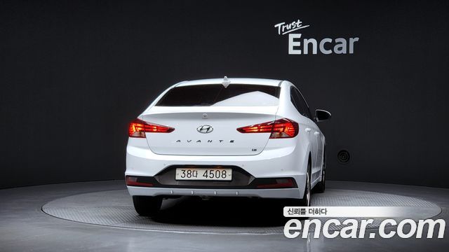 Hyundai AVANTE из Кореи Encar