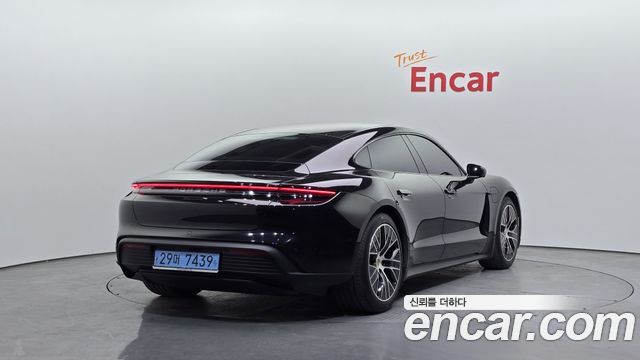Porsche Taycan из Кореи Encar