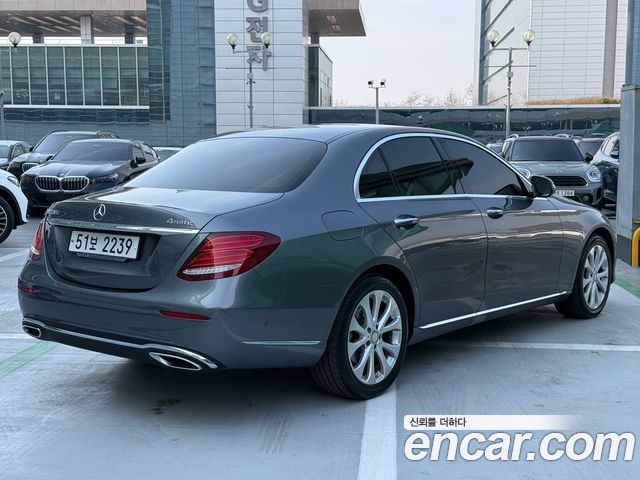 Mercedes-Benz E-Class из Кореи Encar