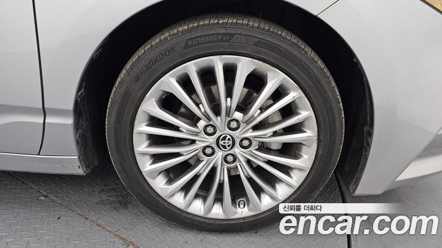 Toyota Avalon 2.5 Hybrid — пробег 92 842 км