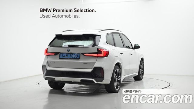 BMW iX1 из Кореи Encar