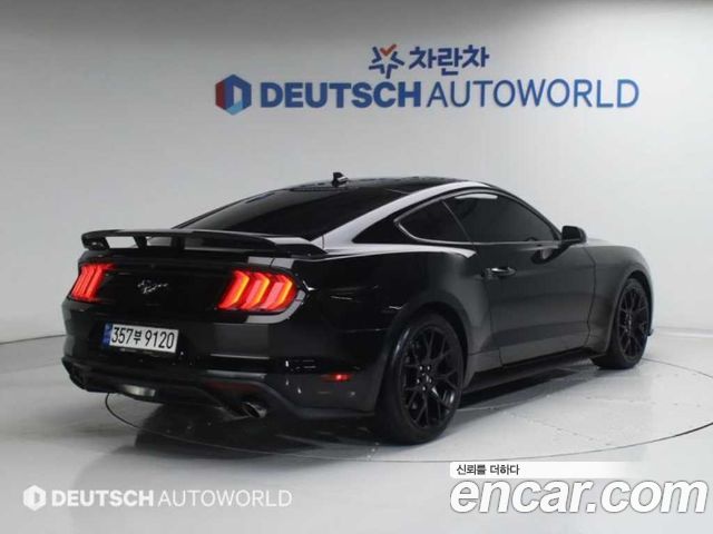 Ford Mustang Coupe — пробег 49 156 км — фото 2 из 5