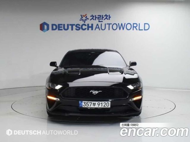 Ford Mustang Coupe — пробег 49 156 км — фото 3 из 5