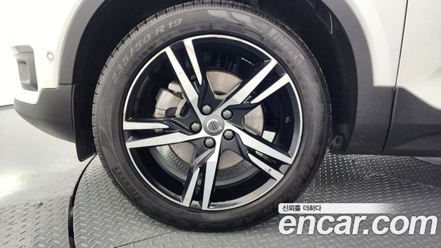 Volvo XC40 из Кореи Encar