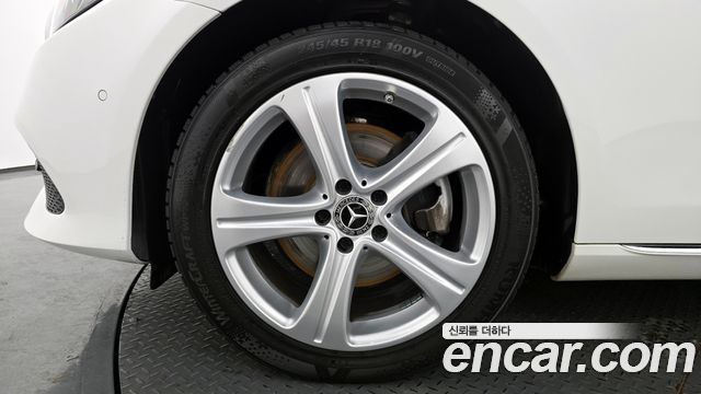 Mercedes-Benz E-Class из Кореи Encar