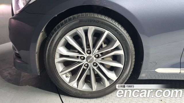 Hyundai Genesis из Кореи Encar
