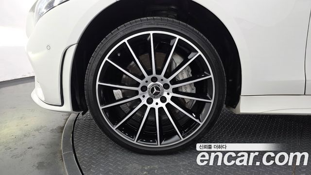 Mercedes-Benz CLS-Class CLS450 4MATIC AMG Line — пробег 122 086 км — фото 5 из 5
