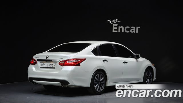 Nissan Altima из Кореи Encar
