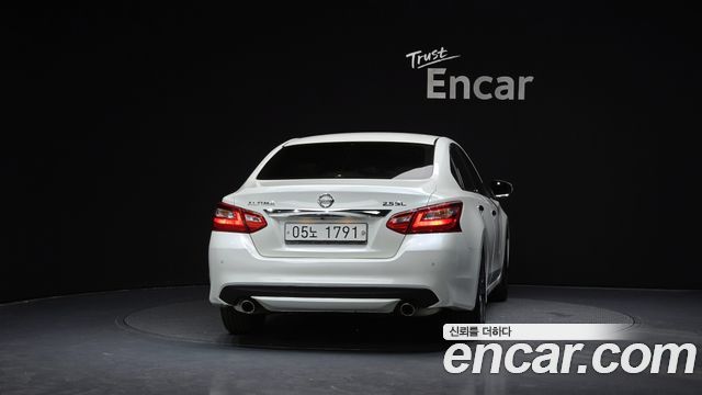 Nissan Altima из Кореи Encar