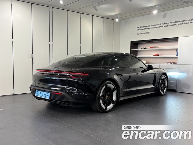 Porsche Taycan из Кореи Encar
