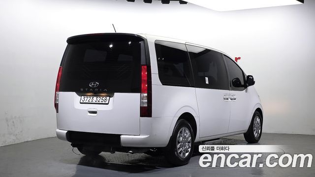 Hyundai Staria из Кореи Encar