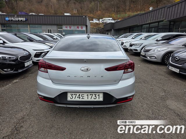 Hyundai AVANTE из Кореи Encar