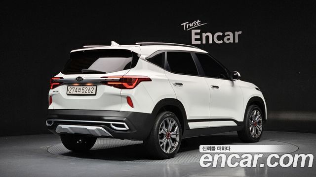 Kia Seltos из Кореи Encar