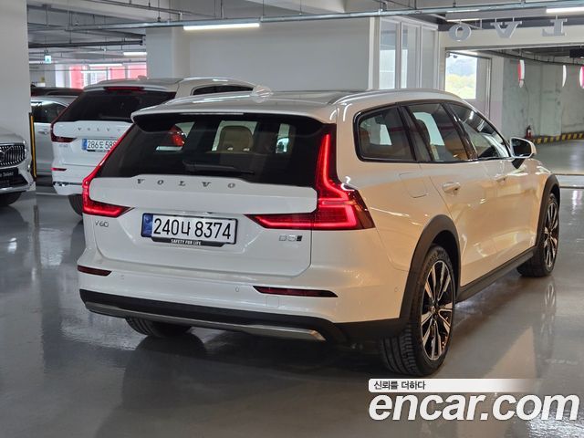 Volvo V60 из Кореи Encar