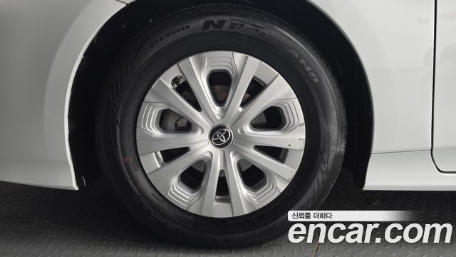 Toyota Prius из Кореи Encar