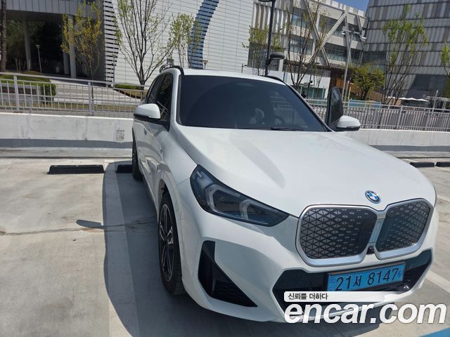BMW iX1 из Кореи Encar