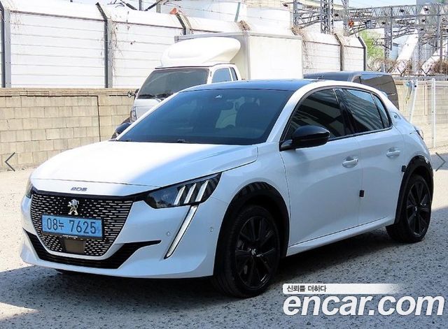 Peugeot 208 из Кореи Encar